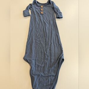 Caden Lane Blue Infant Knot Gown, Bamboo, 0-3 Months, 7-14lbs, EUC Baby Boy